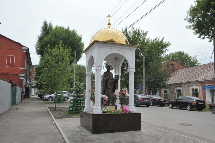 Памятник свт. Николаю Чудотворцу на ул. Чкаловская г. Самары