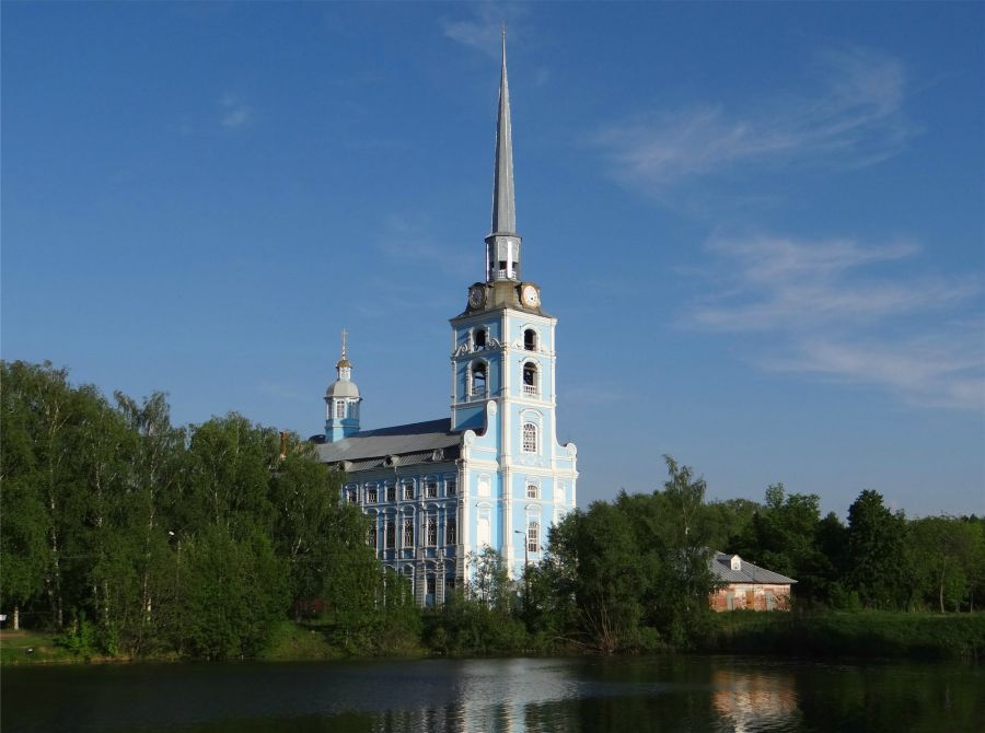 Петропавловский храм в Ярославле