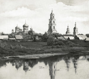 Серафимо-Дивеевский монастырь в начале ХХ века. Вид с реки Вичкинзы