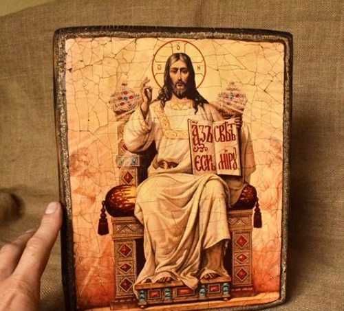 Иконы Иисуса Христа, Вседержитель на троне