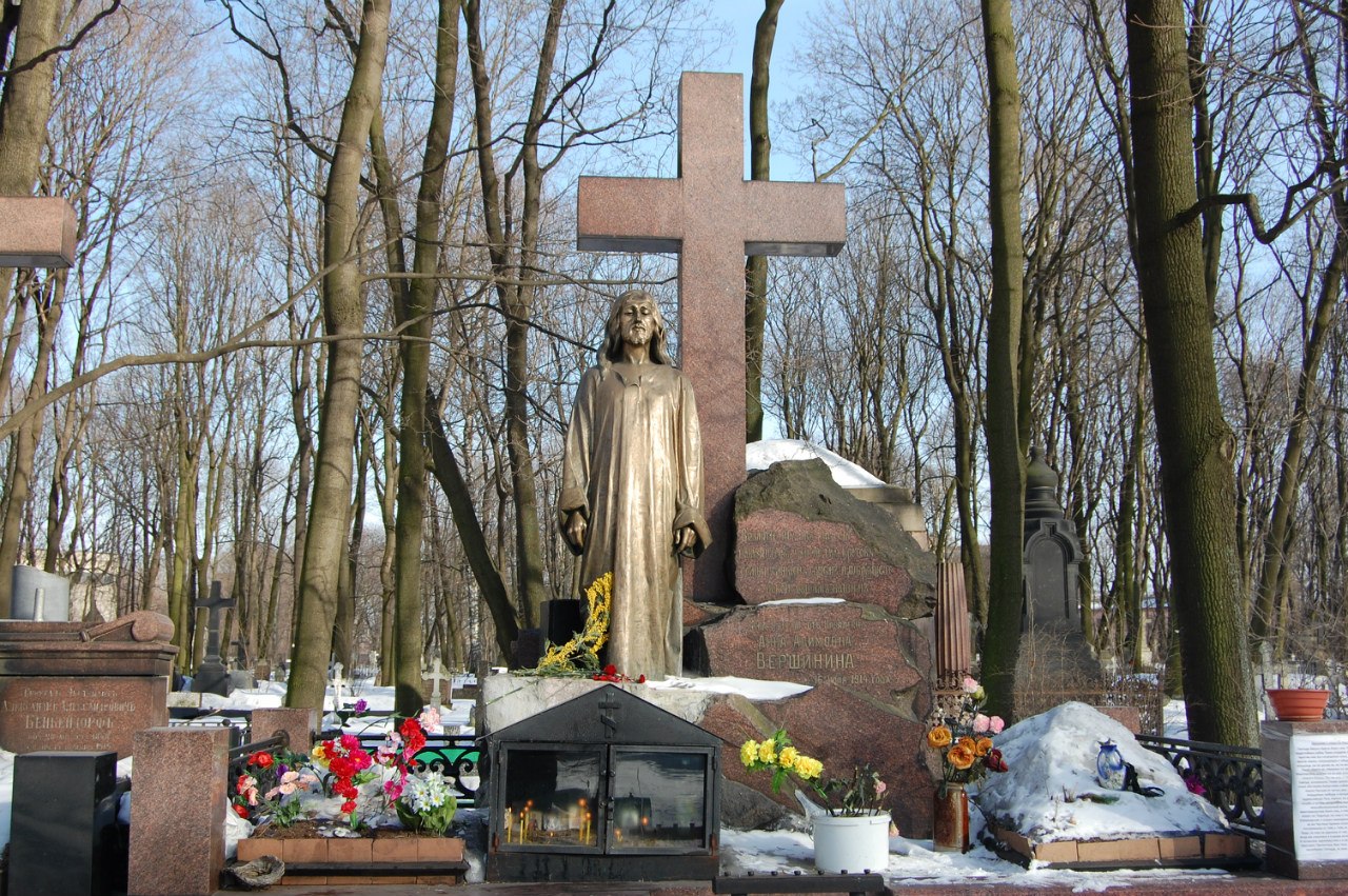 Новодевичий монастырь в Санкт-Петербурге, кладбище