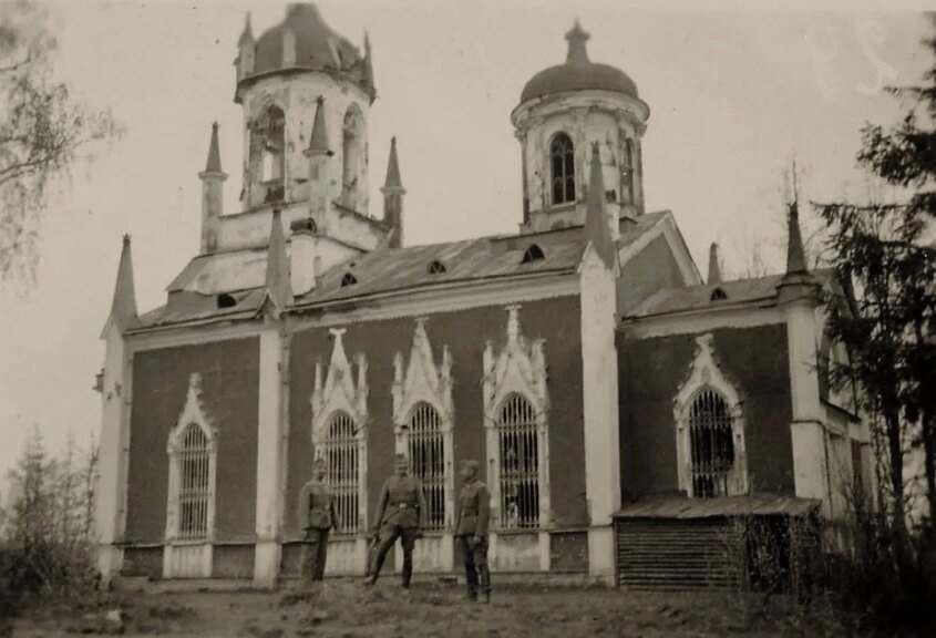 Церковь Троицы в Андрианово