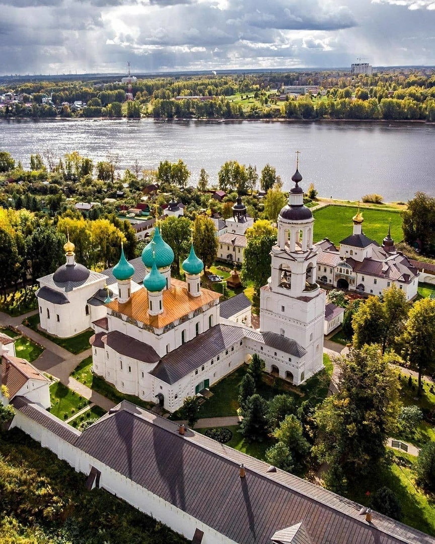 Свято-Введенский Толгский женский монастырь