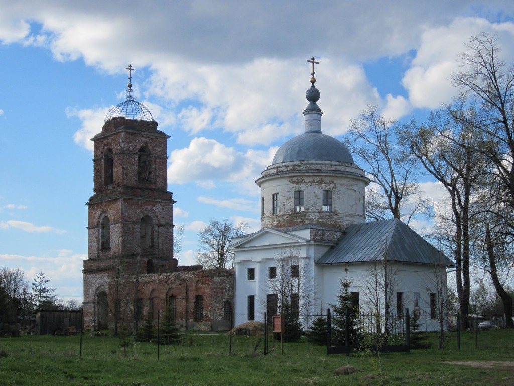Скорбященский храм в Ивановском