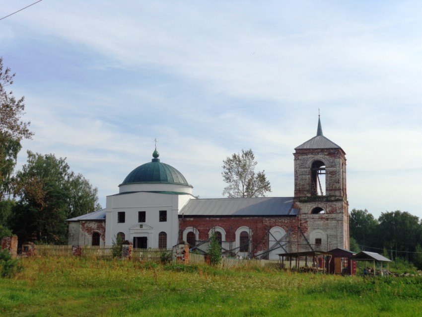 Борисоглебская церковь в Золотой Гриве