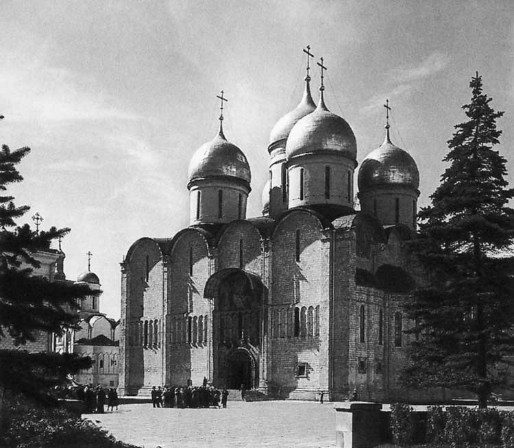 Успенский собор в Московском Кремле. 1475–1479. Вид с юго-восточной стороны