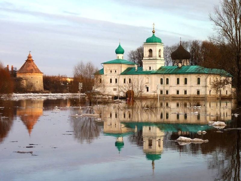 Спасо-Преображенский Мирожский мужской монастырь